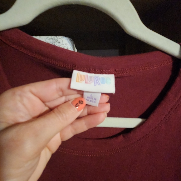 Lularoe t-shirt - Picture 2 of 3